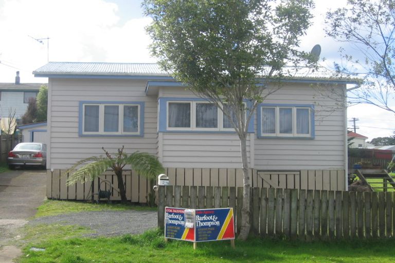 Photo of property in 2 Union Street, Hikurangi, 0114