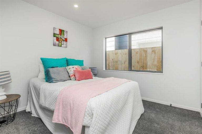 Photo of property in 15 Fredrick Hanson Road, Papakura, 2110