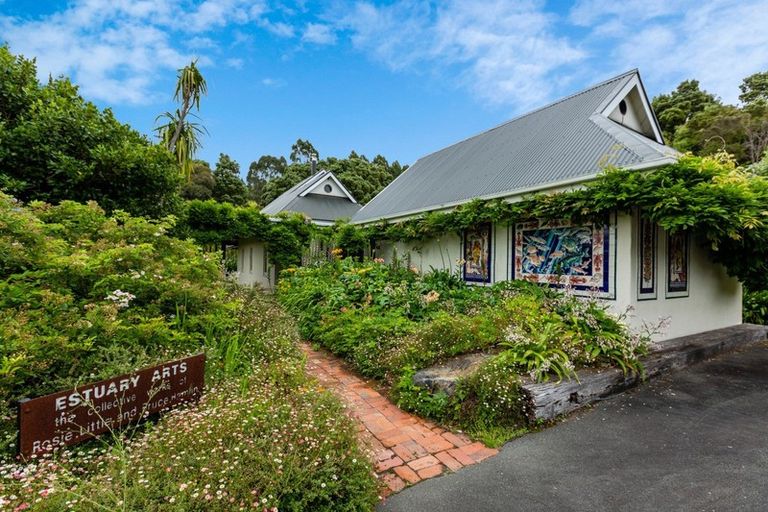 Photo of property in 1863 Takaka-collingwood Highway, Milnthorpe, Collingwood, 7182