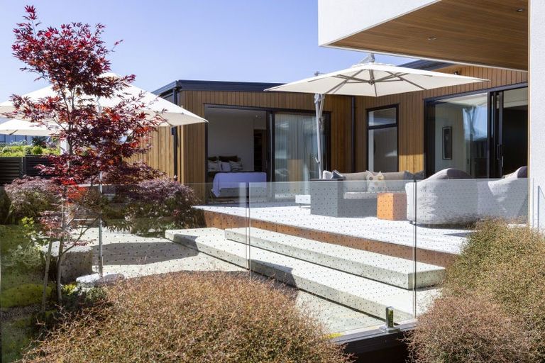 Photo of property in 10 Karapoto Lane, Rainbow Point, Taupo, 3330