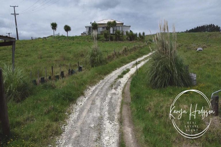 Photo of property in 184 Paparoa Station Road, Paparoa, 0571