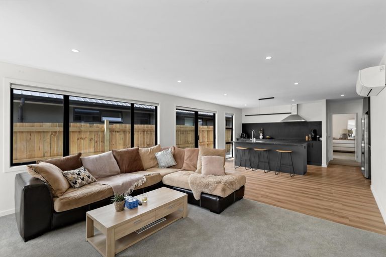 Photo of property in 13 Caton Street, Lake Hawea, 9382