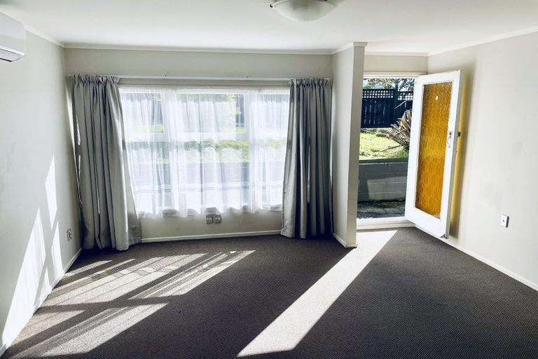 Photo of property in 101 Stanley Road, Glenfield, Auckland, 0629