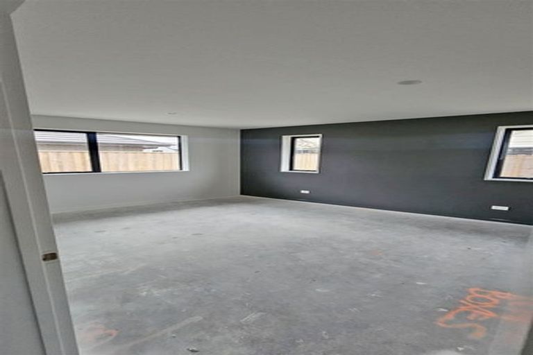 Photo of property in 6 Chambers Avenue, Woodend, 7610