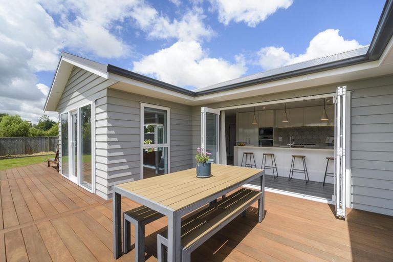 Photo of property in 821 Stoney Creek Road, Bunnythorpe, Palmerston North, 4478