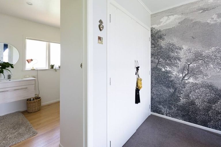 Photo of property in 8/15 Gladstone Road, Northcote, Auckland, 0627