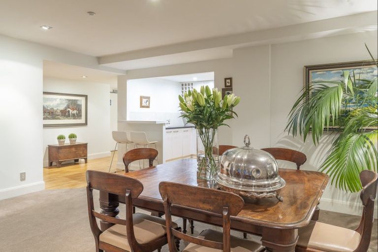 Photo of property in Oakridge Apartments, 703/10 Middleton Road, Remuera, Auckland, 1050