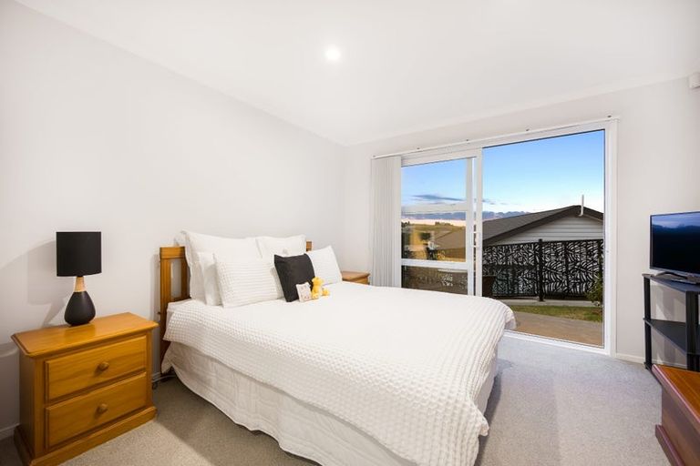 Photo of property in 29 Cavalli Road, Long Bay, Auckland, 0630