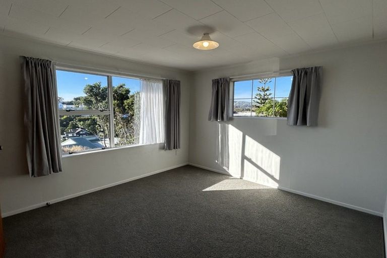 Photo of property in 15 The Anchorage, Whitby, Porirua, 5024