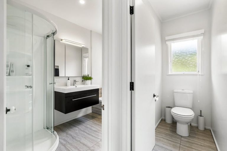 Photo of property in 80 Park Hill Road, Birkenhead, Auckland, 0626