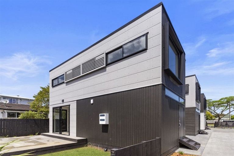 Photo of property in 40e Kenderdine Road, Papatoetoe, Auckland, 2025