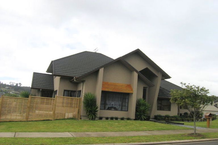 Photo of property in 16 Clavoy Place, East Tamaki, Auckland, 2016