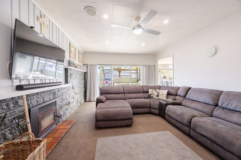 Photo of property in 86 Wycliffe Street, Onekawa, Napier, 4110