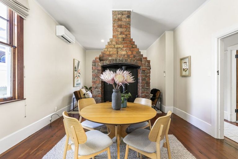 Photo of property in 17 Waikowhai Street, Ngaio, Wellington, 6035