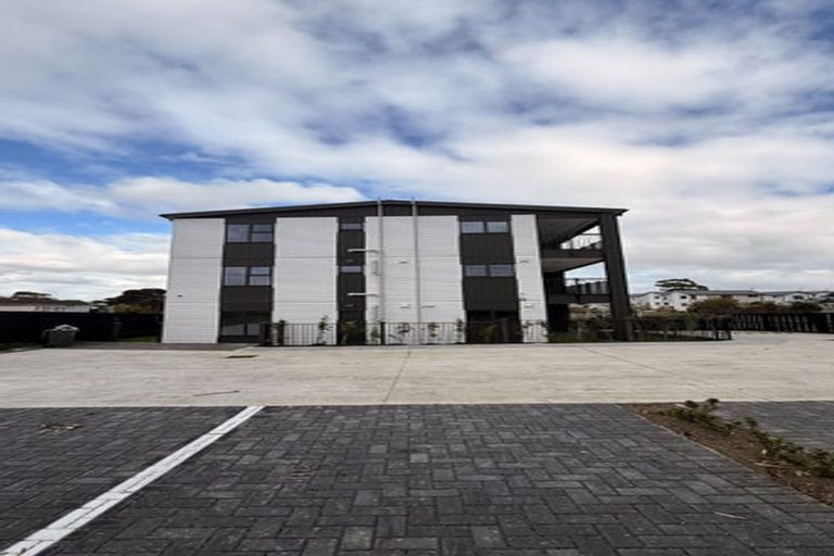Photo of property in 51 Sharland Avenue, Manurewa, Auckland, 2102