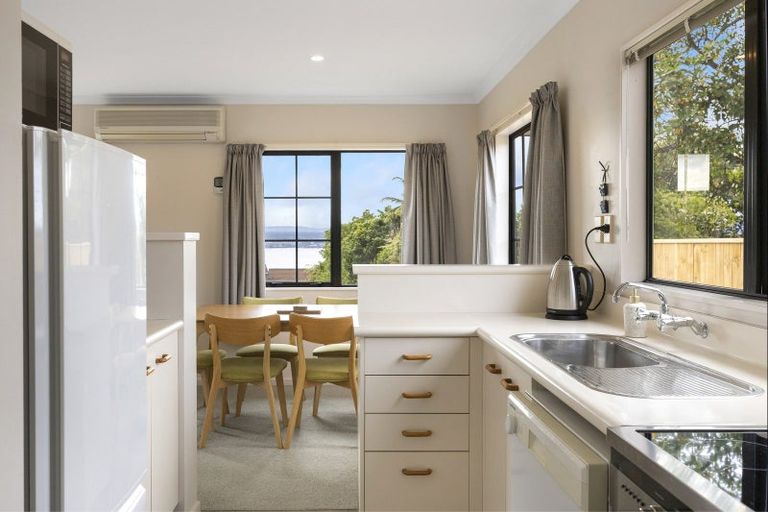 Photo of property in 2/19 Brunette Drive, Acacia Bay, Taupo, 3330