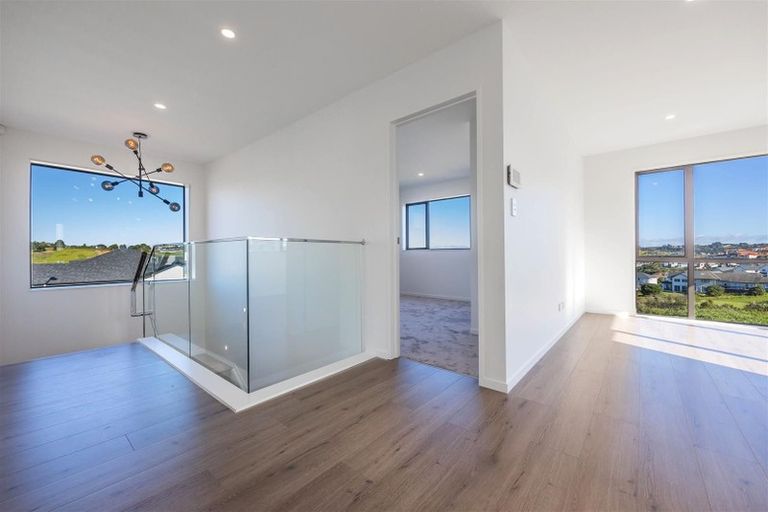 Photo of property in 6 Ta Moko Drive, Gulf Harbour, Whangaparaoa, 0930