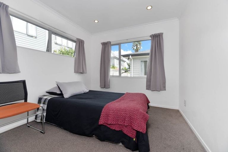 Photo of property in 75a Tabitha Crescent, Henderson, Auckland, 0612