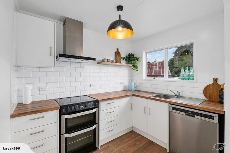 Photo of property in 32 Solway Street, Solway, Masterton, 5810