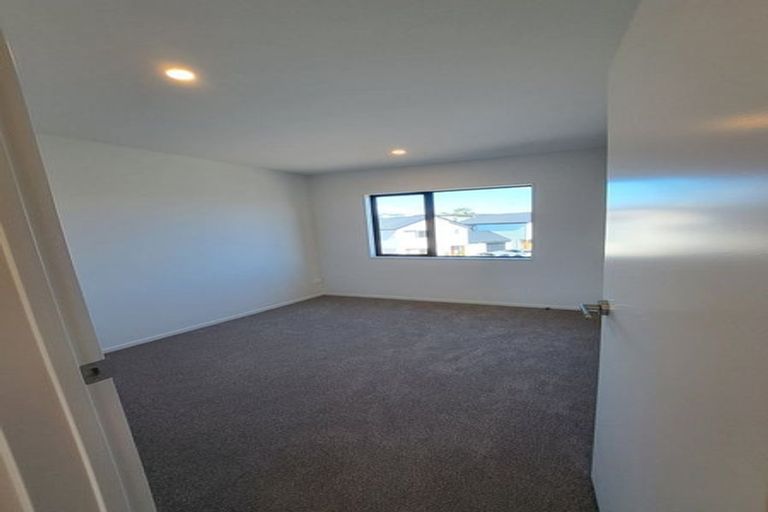 Photo of property in 7/36 Westgate Drive, Westgate, Auckland, 0614
