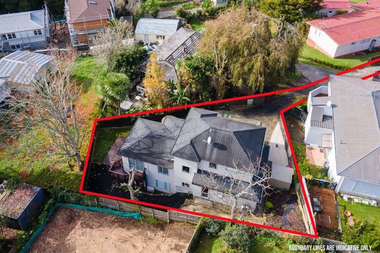 Photo of property in 10a Beeche Place, Birkdale, Auckland, 0626