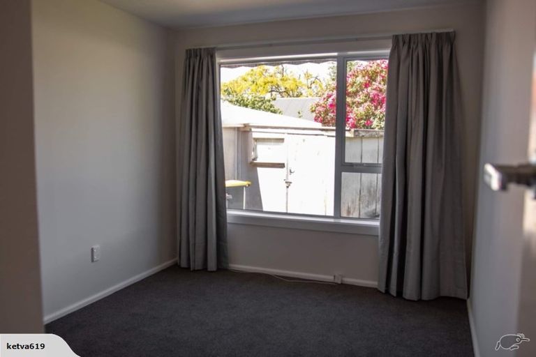 Photo of property in 32 Deepdale Street, Burnside, Christchurch, 8053