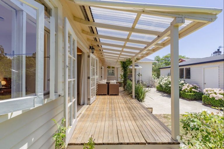 Photo of property in 10 Argyle Avenue, Takaro, Palmerston North, 4410