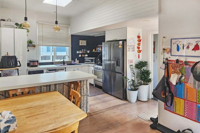 Photo of property in 53 Hutt Road, Petone, Lower Hutt, 5012