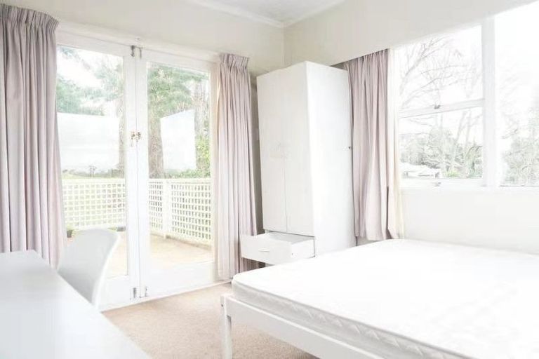 Photo of property in 71 College Road, Northcote, Auckland, 0627