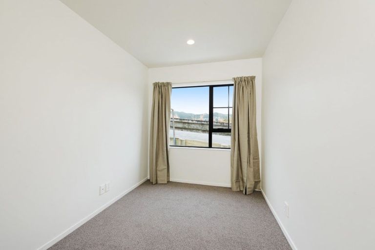 Photo of property in 42a Sheridan Terrace, Johnsonville, Wellington, 6037