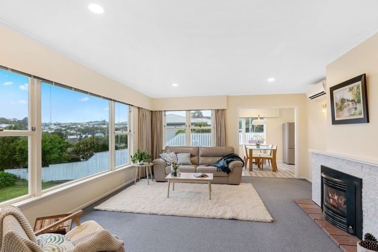 Photo of property in 45 Bracken Road, Paparangi, Wellington, 6037