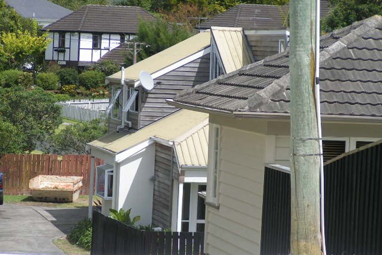 Photo of property in 17a Belle Vue Avenue, Northcote Point, Auckland, 0627