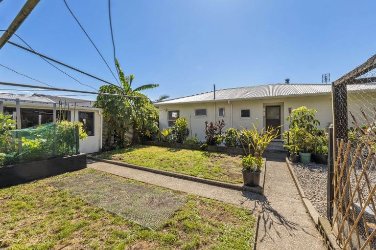 Photo of property in 16 Rosendale Avenue, Spotswood, New Plymouth, 4310