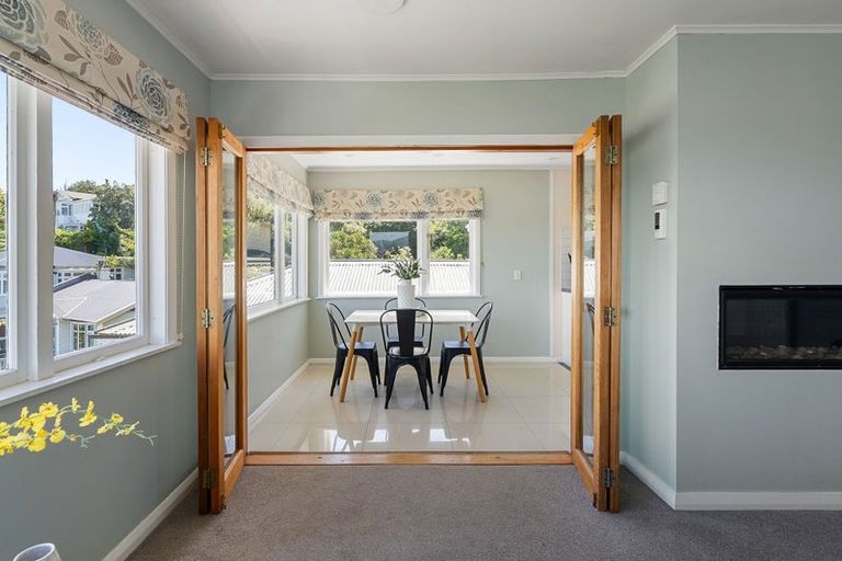 Photo of property in 100 Rakau Road, Hataitai, Wellington, 6021