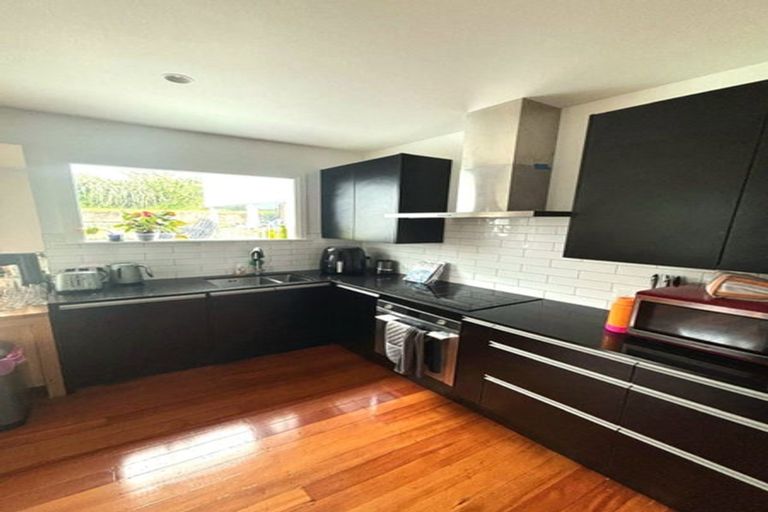 Photo of property in 75 Sidlaw Street, Strathmore Park, Wellington, 6022