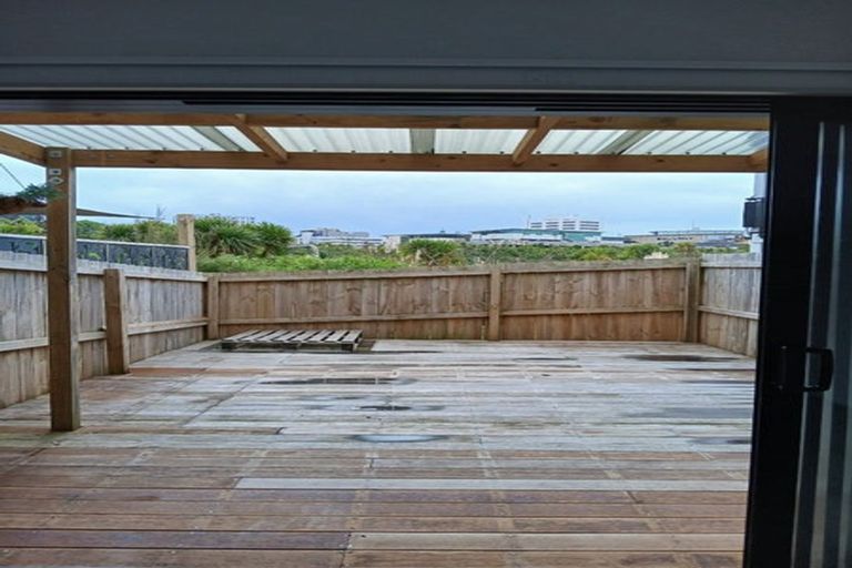 Photo of property in 6 Tuaiwi Street, Manukau, Auckland, 2104