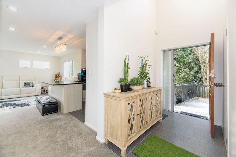 Photo of property in 10a Beeche Place, Birkdale, Auckland, 0626