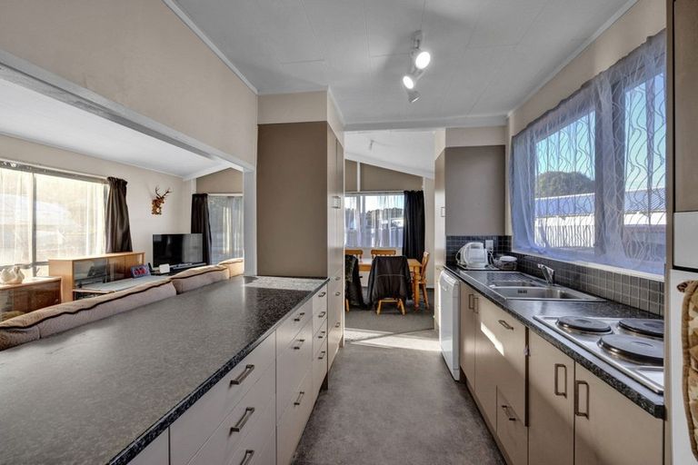 Photo of property in 88 South Road, Manaia, 4612