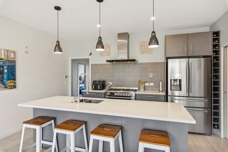 Photo of property in 92 The Drive, Paraparaumu Beach, Paraparaumu, 5032