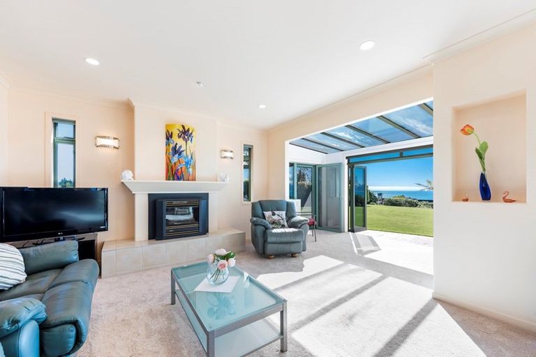 Photo of property in 42 Brooks View Heights, Tasman, Upper Moutere, 7173