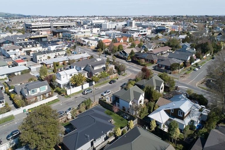 Photo of property in 1b Bradshaw Terrace, Riccarton, Christchurch, 8011