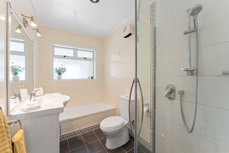 Photo of property in 31 Doone Street, Lynmouth, New Plymouth, 4310