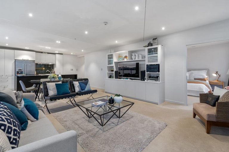Photo of property in Maison Apartments, 502/16 Huron Street, Takapuna, Auckland, 0622