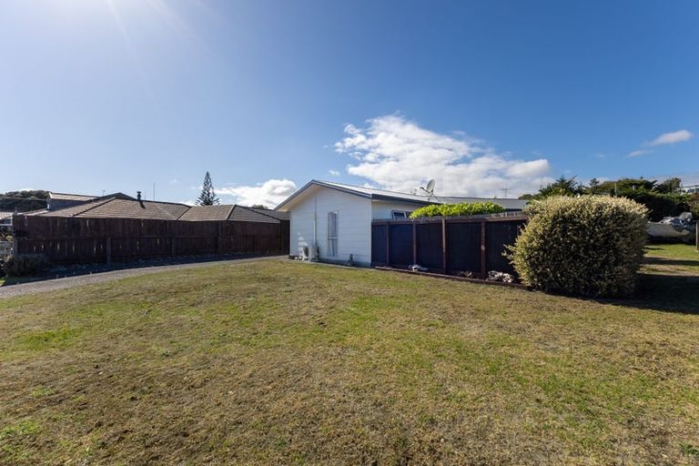 Photo of property in 10 Health Camp Road, Otaki Beach, Otaki, 5512