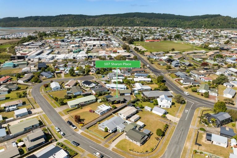 Photo of property in 107 Sharyn Place, Whangamata, 3620