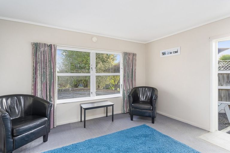 Photo of property in 31 Yorke Road, Haruru, 0204