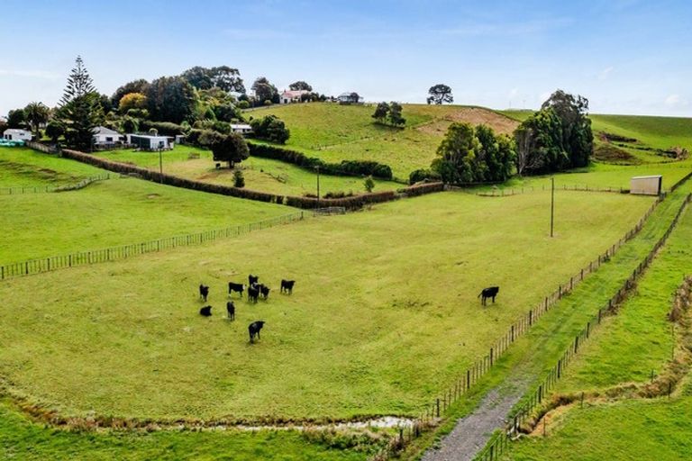 Photo of property in Moir Street, Eltham, 4322