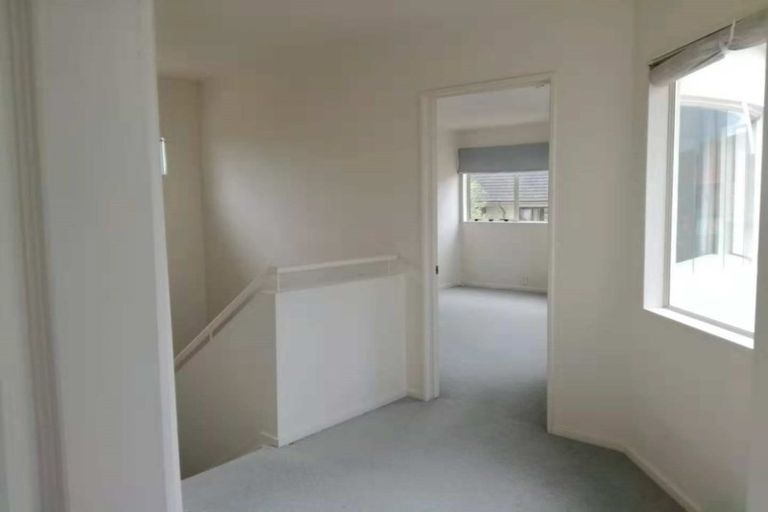 Photo of property in 36a Crichton Terrace, Hauraki, Auckland, 0622