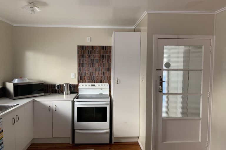 Photo of property in 6 Valentine Street, Papakura, 2110