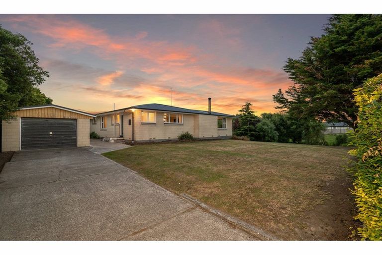 Photo of property in 302 Wigram Road, Wigram, Christchurch, 8025